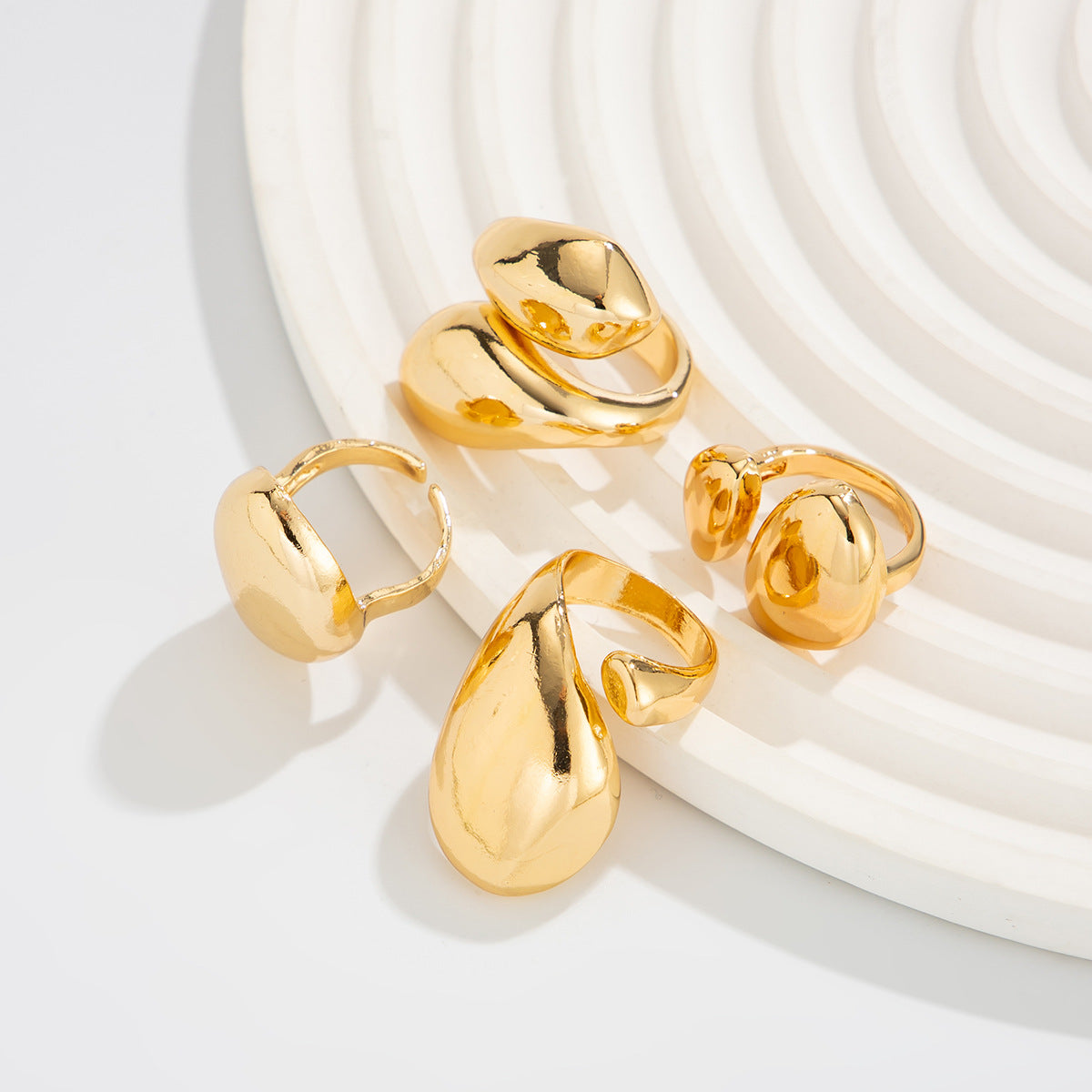 Planderful Vienna Verve Ring – Adjustable Geometric Design