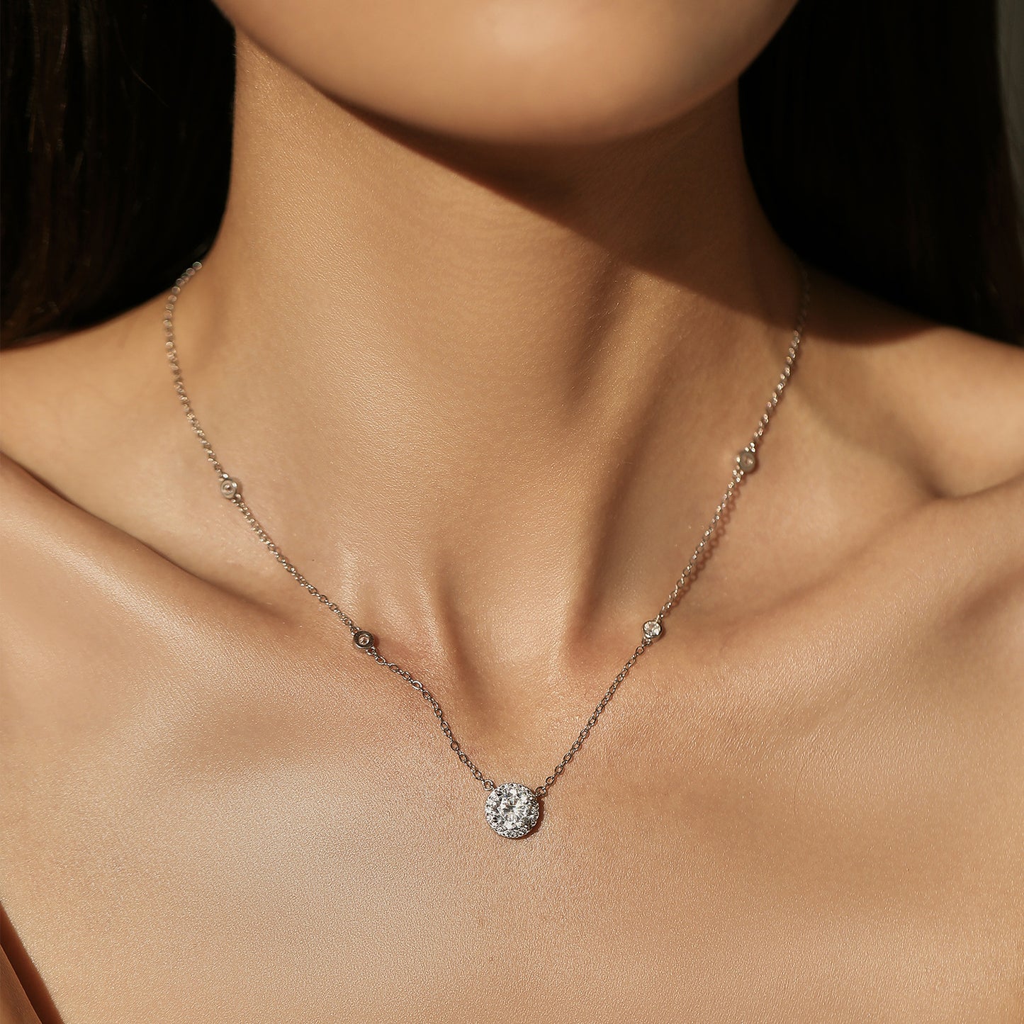 Luxurious Sterling Silver Necklace with Zircon Pendant and Unique Design