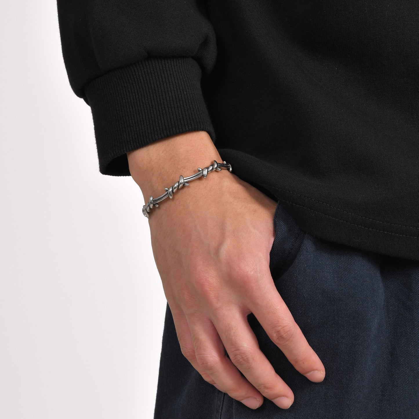 Planderful Men Stainless Steel Knotted C Shaped Bracelet