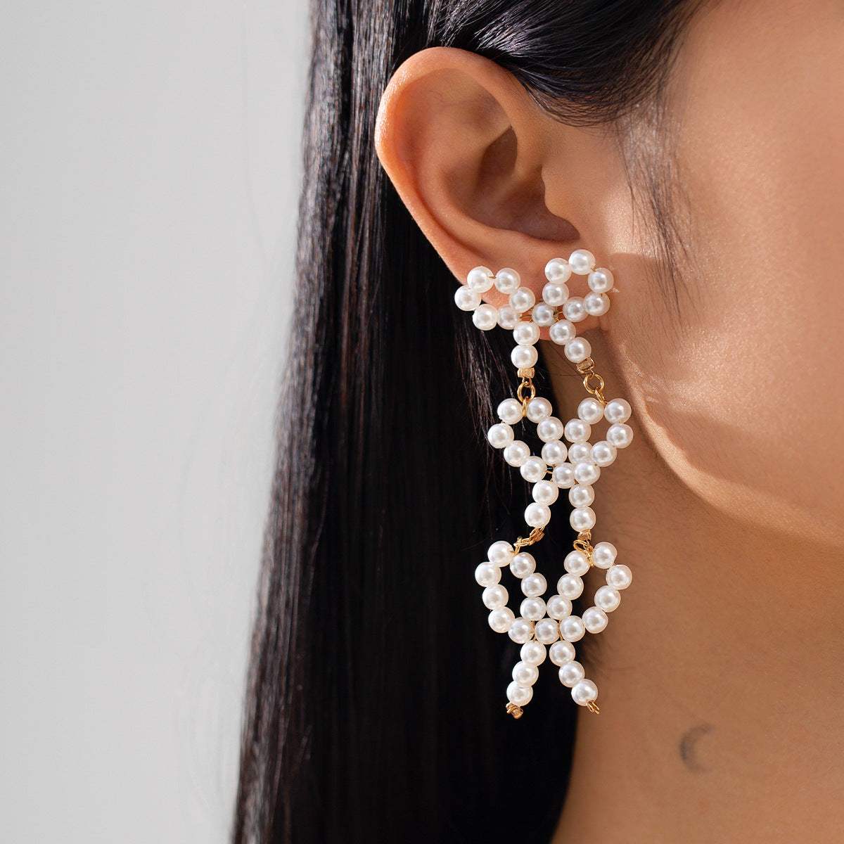 Planderful Vienna Verve Earrings – Elegant French Temperament with Imitation Pearls