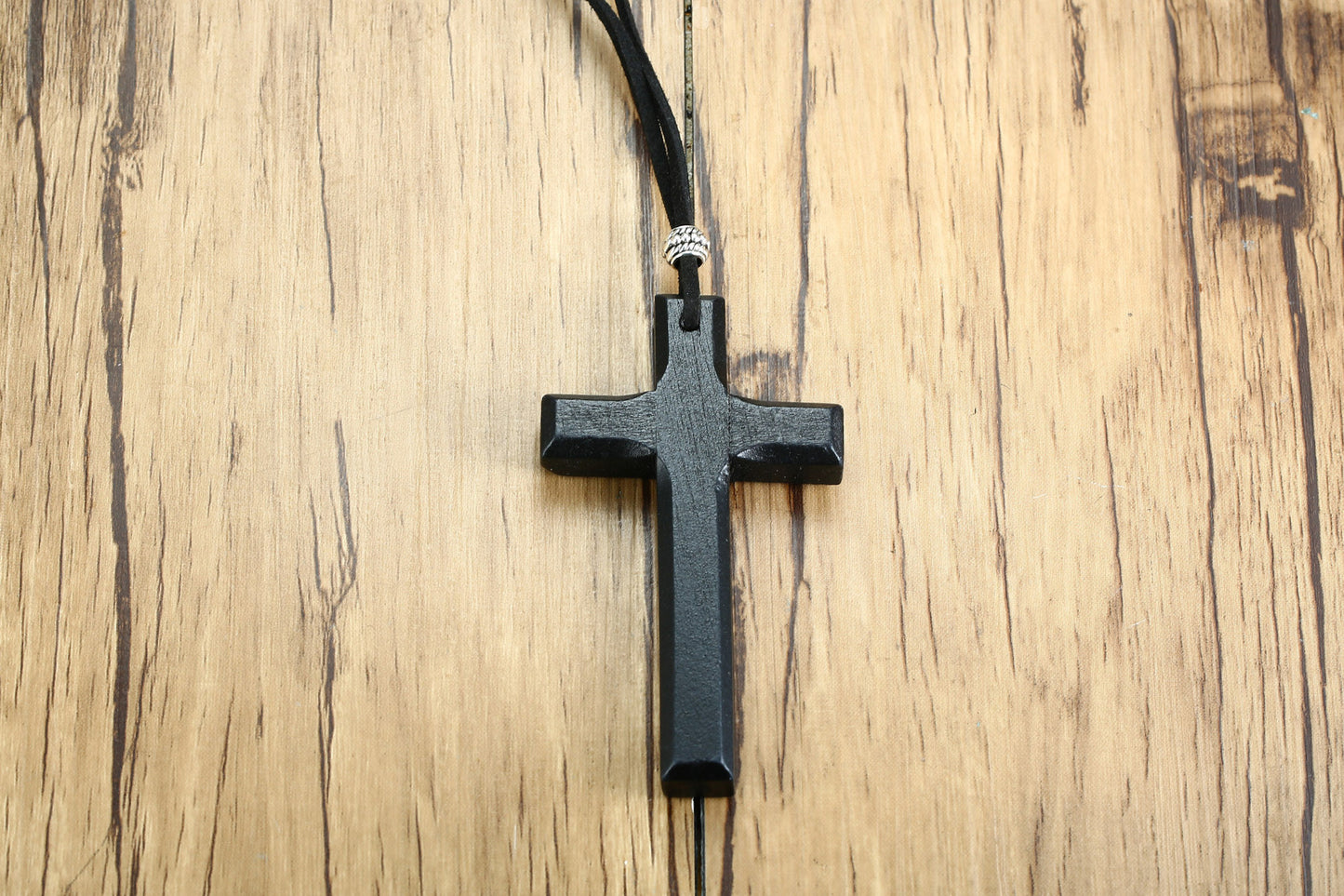 Vintage Hand Fashion Cross Pendant Unisex Wooden Cross for Men