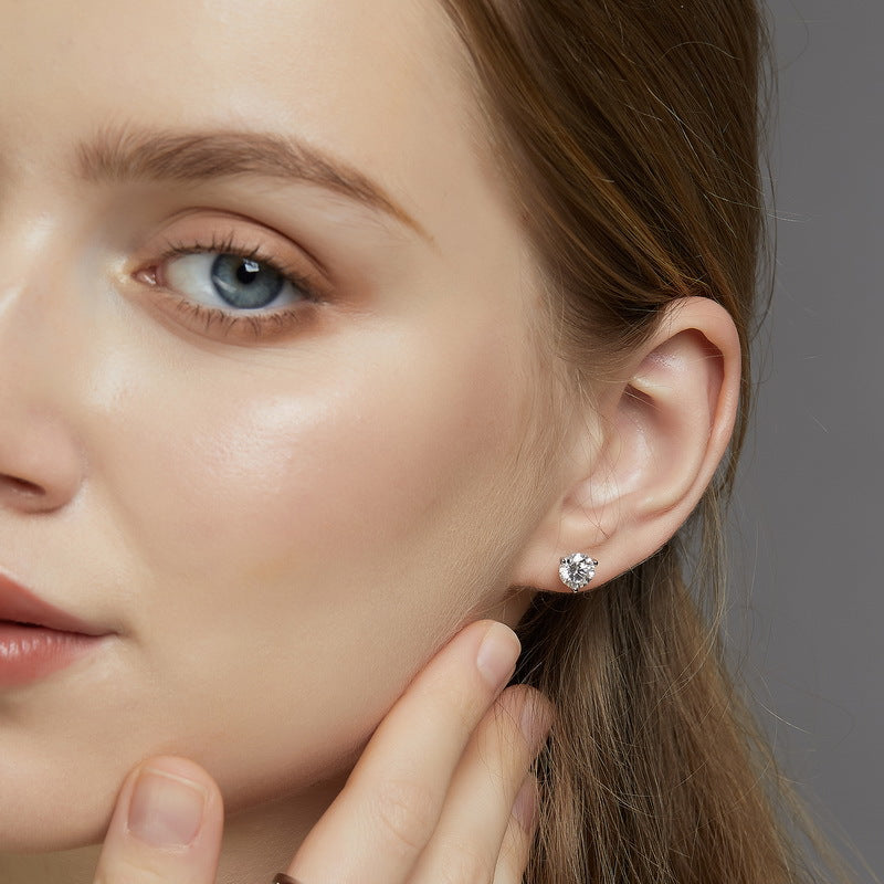S925 Sterling Silver Gold-Plated Moissanite Round 6.5 × 6.5 mm Stud Earrings