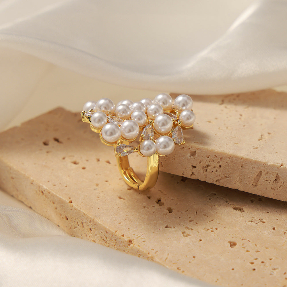Luxurious Adjustable Ring with Zircon Imitation Pearl in Copper - European and American Fashion