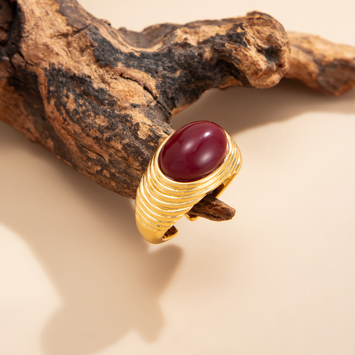 Planderful Vienna Verve Retro European Red Stone Open Ring For Women Geometric Oval Statement