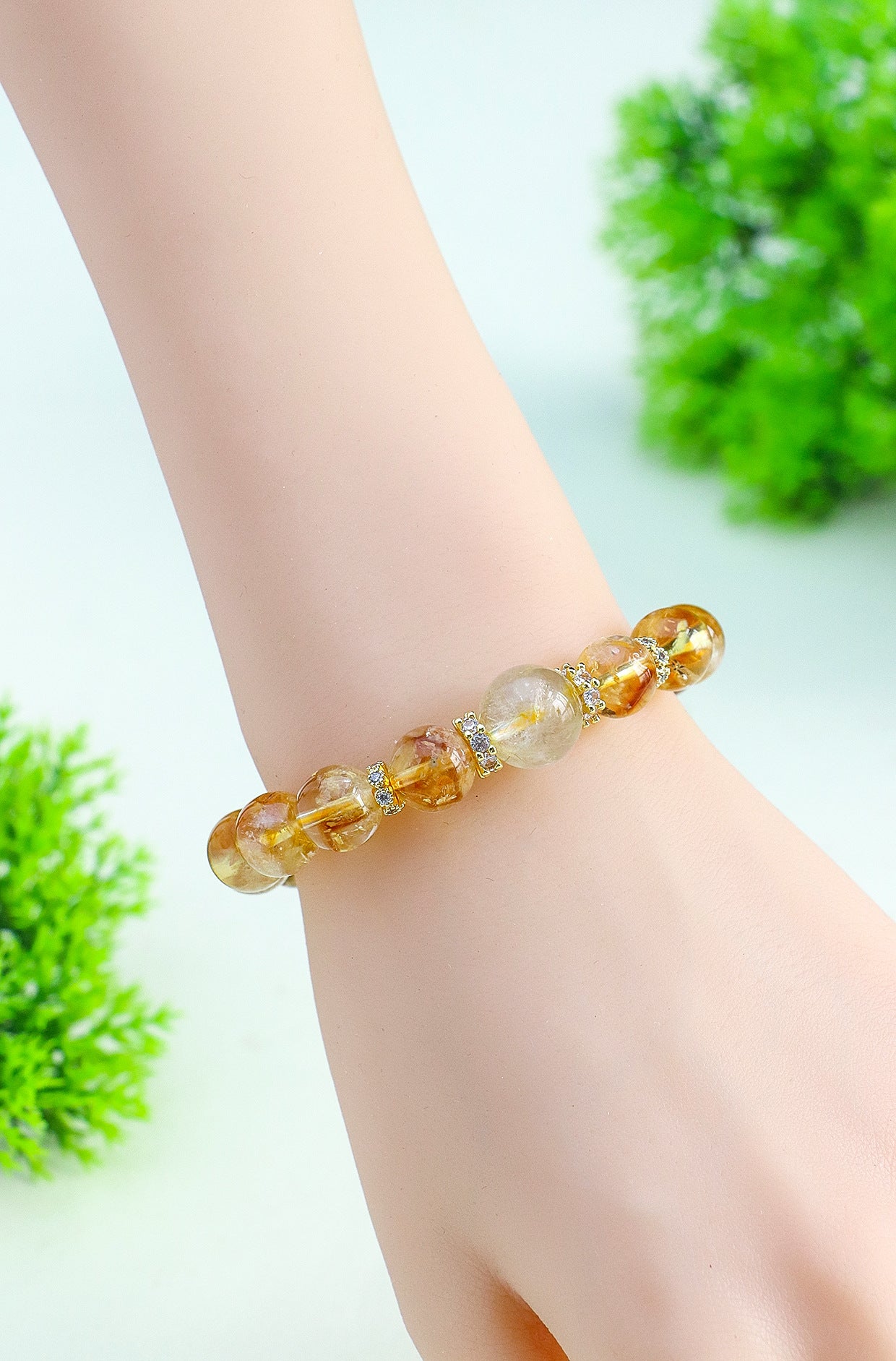 Planderful Fortune's Favor Bracelet – High-Quality Crystal Beaded Design
