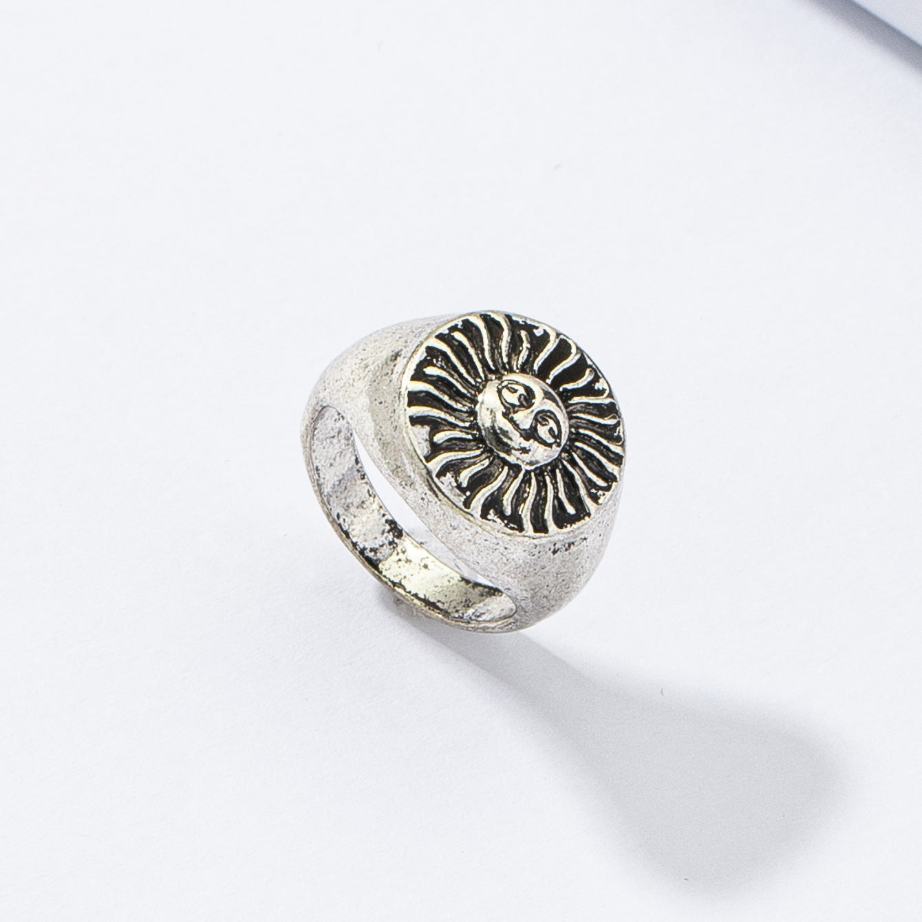 Customizable Minimalist Retro Sunflower Hip-Hop Ring - Vienna Verve Collection