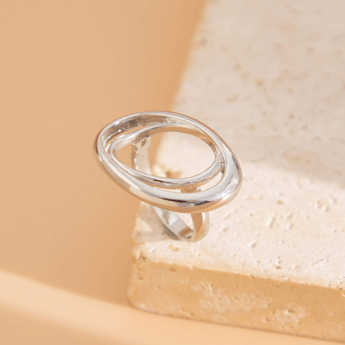 Planderful Vienna Verve Ring – Exaggerated Floral Design with Imitation Pearls