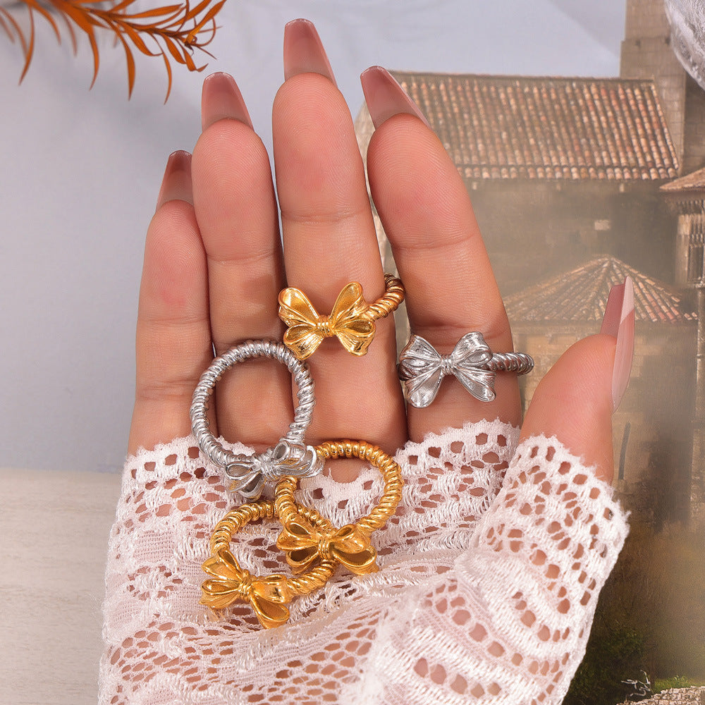 Chic Bow Twist Ring in Gold-Plated Titanium Steel for Stylish Index Finger