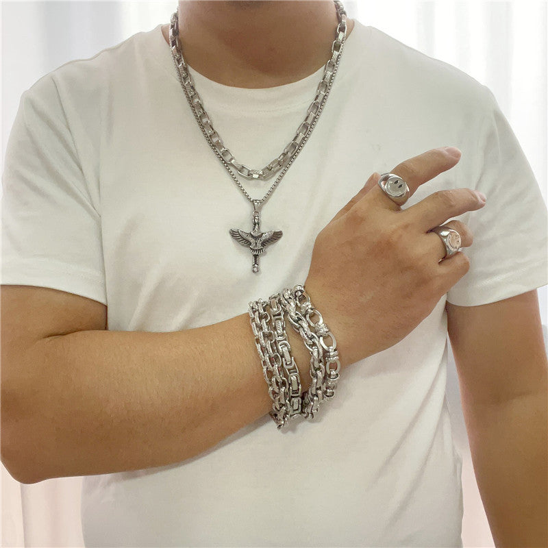 Personalized Retro Eagle Pendant Necklace in Titanium Steel for Trendy Men and Women