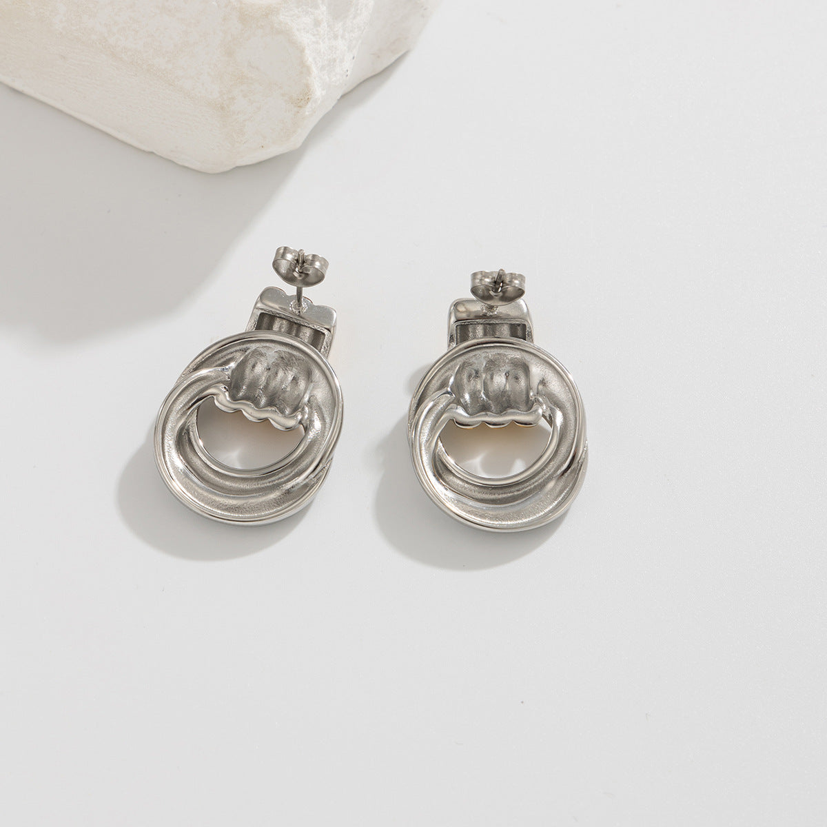 Planderful C Shaped Stainless Steel Ear Clip Earrings with Contrasting Knot Detail For Women Statement Jewelry