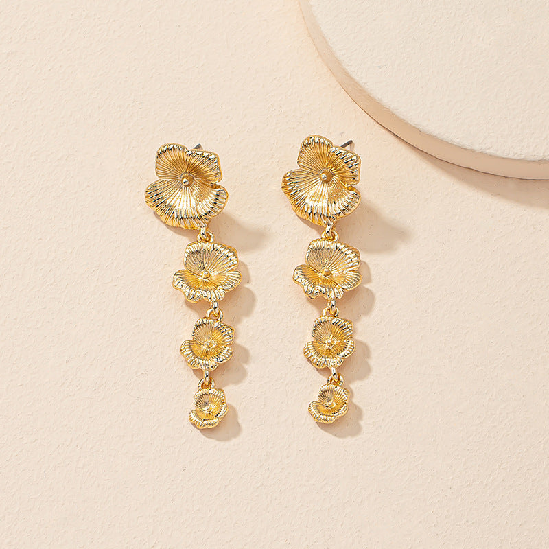 Chic Vienna Verve Metal Earrings with Retro Flair