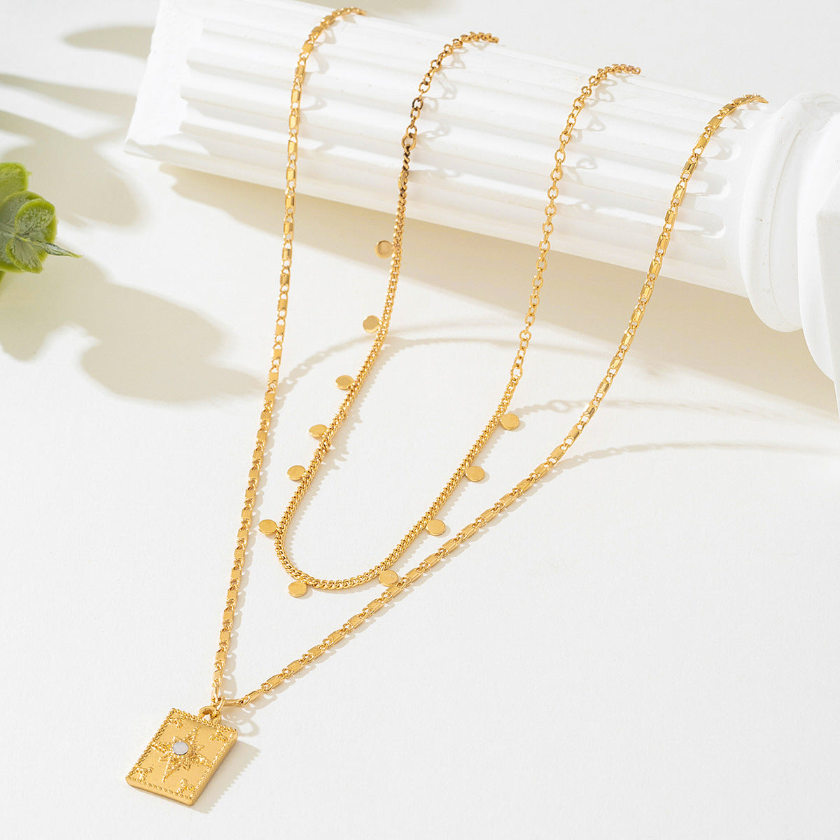 Planderful Vienna Verve Necklace – Elegant Metal Gold Stacked Chain Design