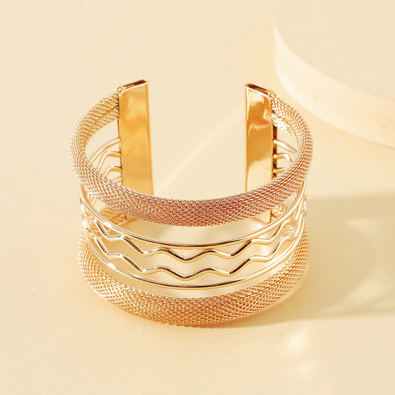 Adjustable Hollow Pattern Slim Bracelet in Japanese and Korean Style