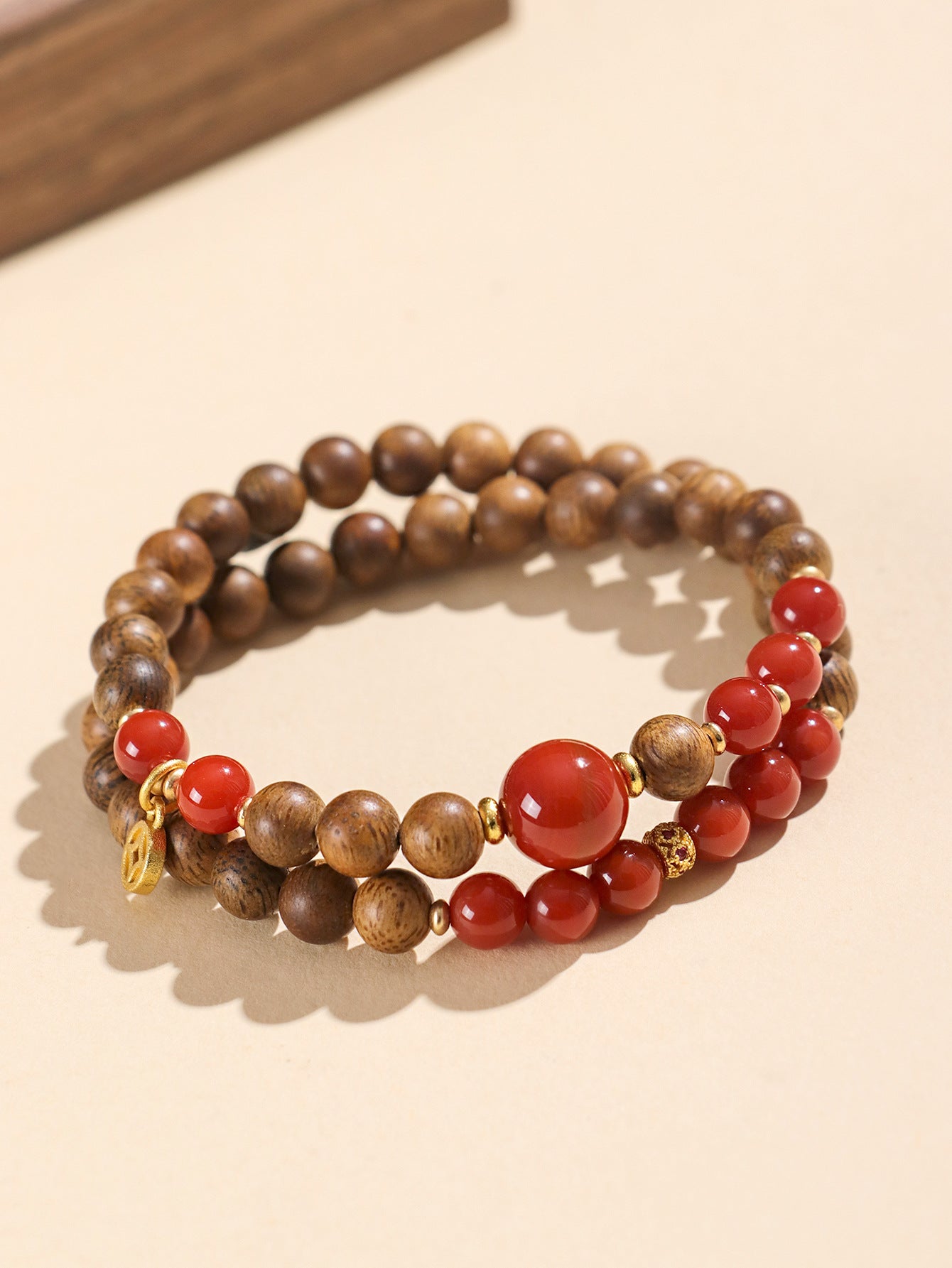 Planderful Eaglewood Double Circle Bracelet – Niche Literary and Retro Design