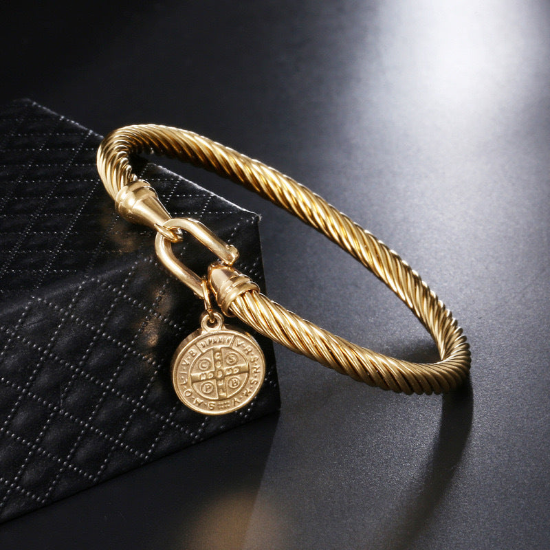 Planderful Titanium Steel Bracelet Unisex Versatile U Shaped Hook Twisted Line Design Everyday Genie