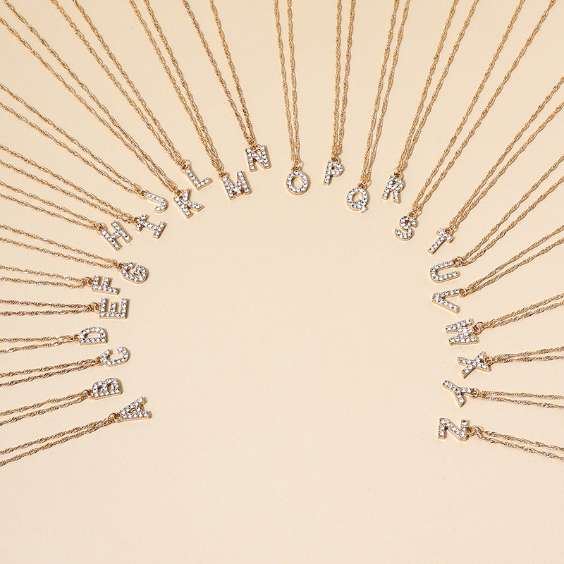 Japan-Korea Fusion 26-Letter Pendant Necklace with Metal Chain