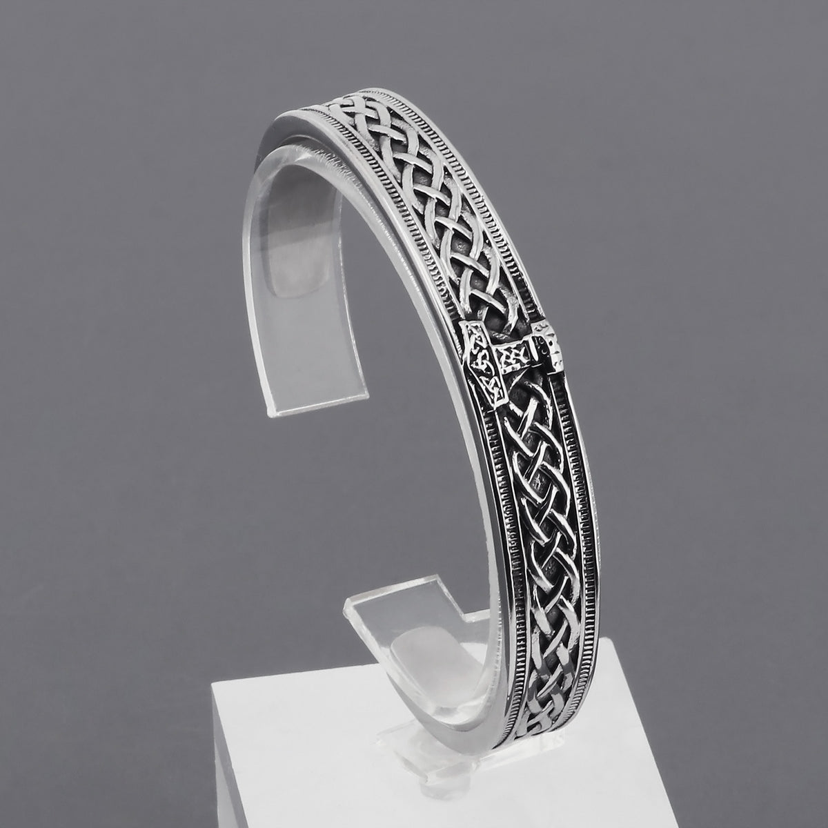 Nordic Hot-Selling Quake Stainless Steel Bracelet – Viking Triangular Knot Odin Rune