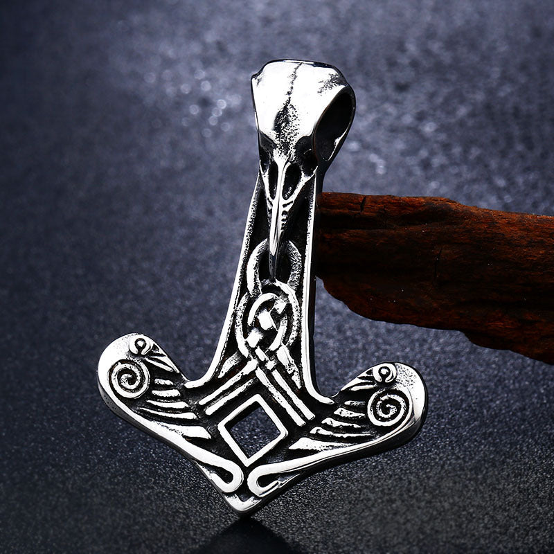 Titanium Steel Viking Crow Head Pendant - Retro Men's Jewelry Inspired by Nordic Mythology