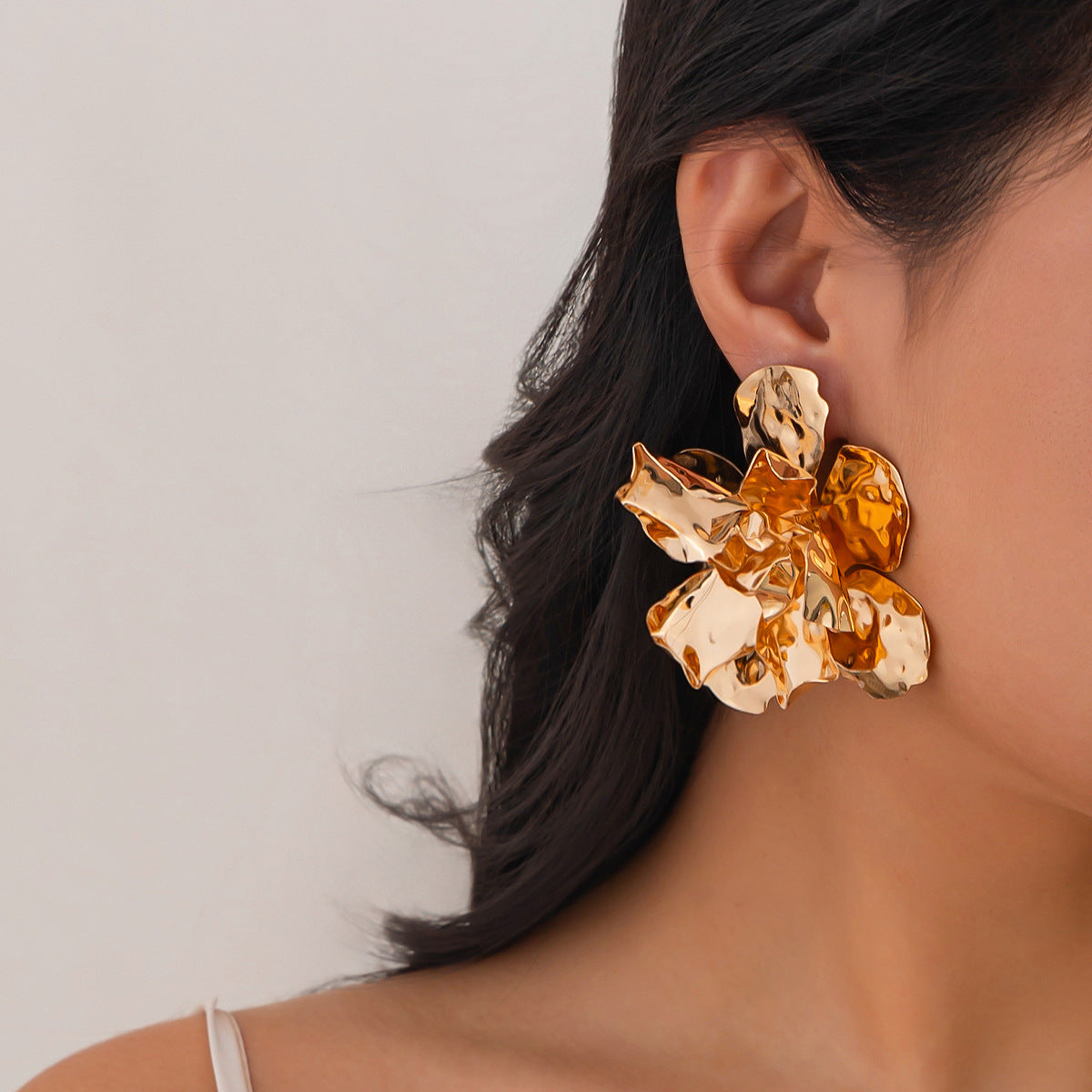 Planderful Vienna Verve Earrings – Exaggerated Metal Flower Design