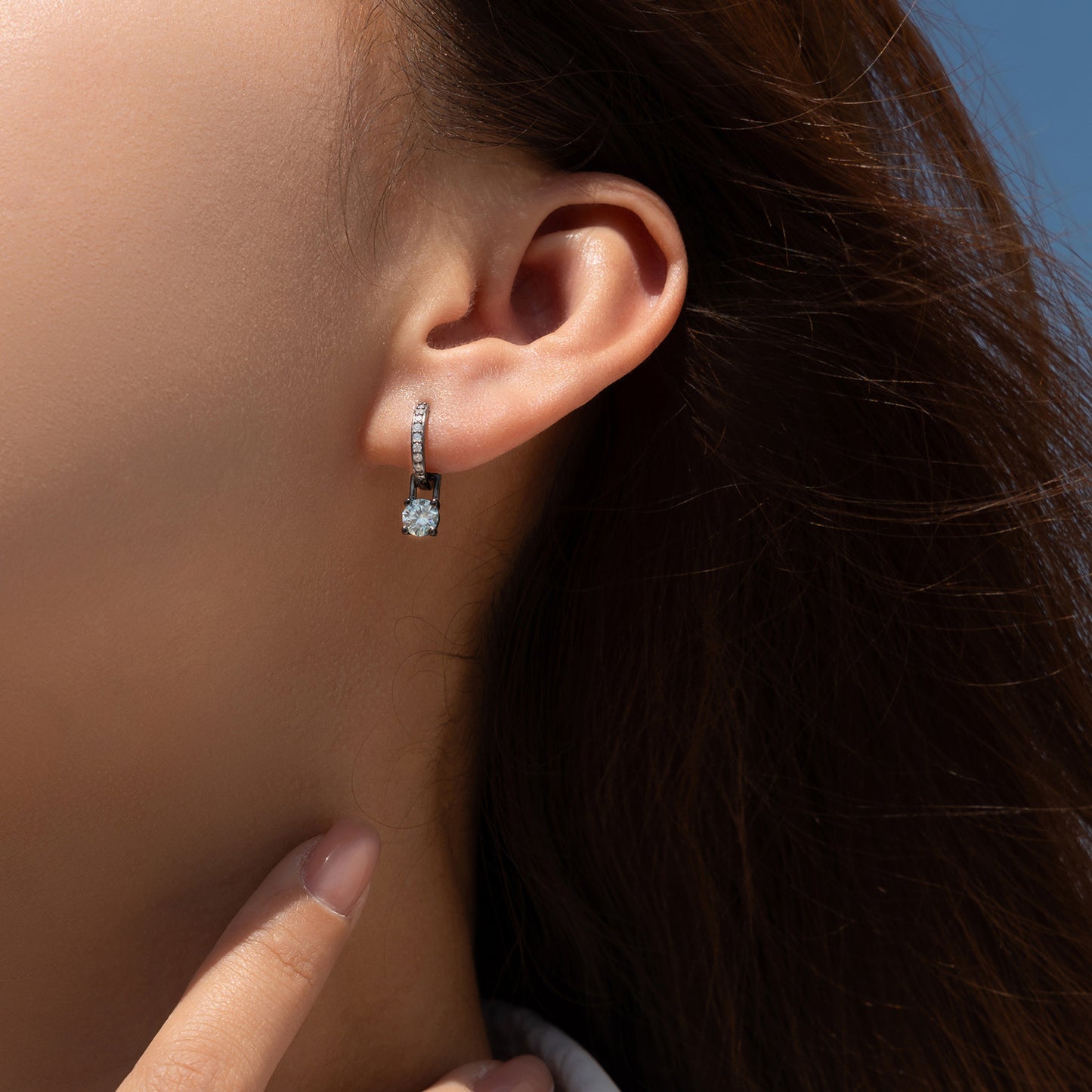 Planderful Moissanite Sparkling Earrings – Elegant Light Green Moissanite Design