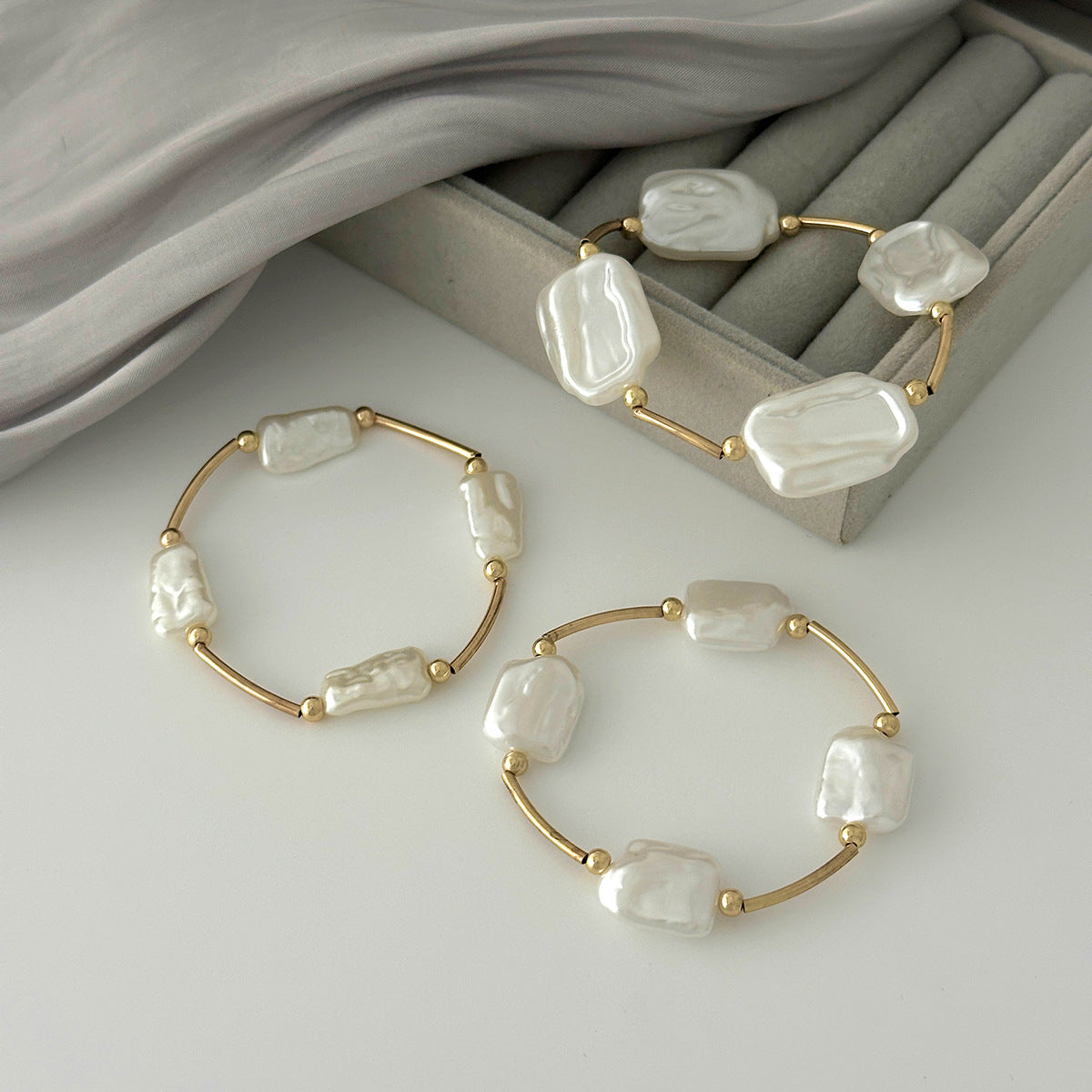 French Retro Irregular Stacking Wearing Imitation Pearl Bracelets Baroque Special-Shaped Elastic Bracelet