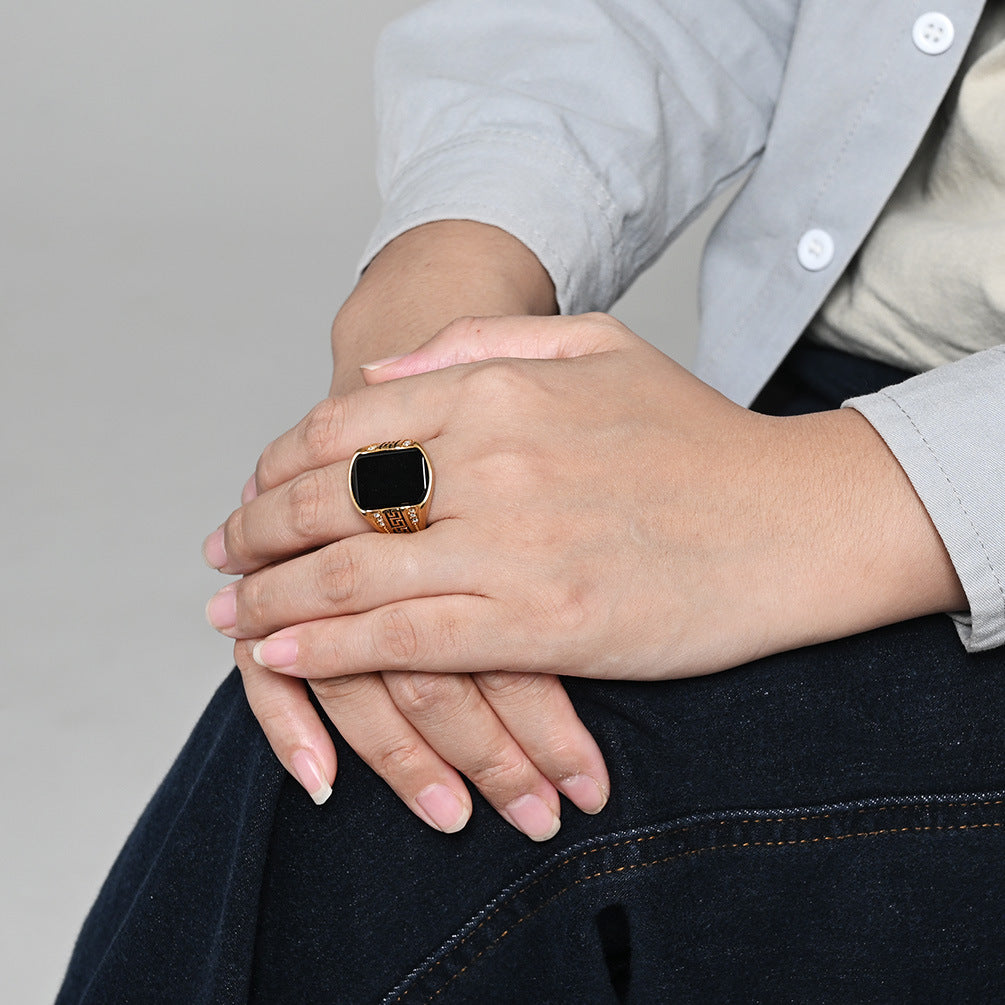 Planderful Titanium Steel Ring For Men Autumn Retro Great Wall Pattern Inlaid Black Stone