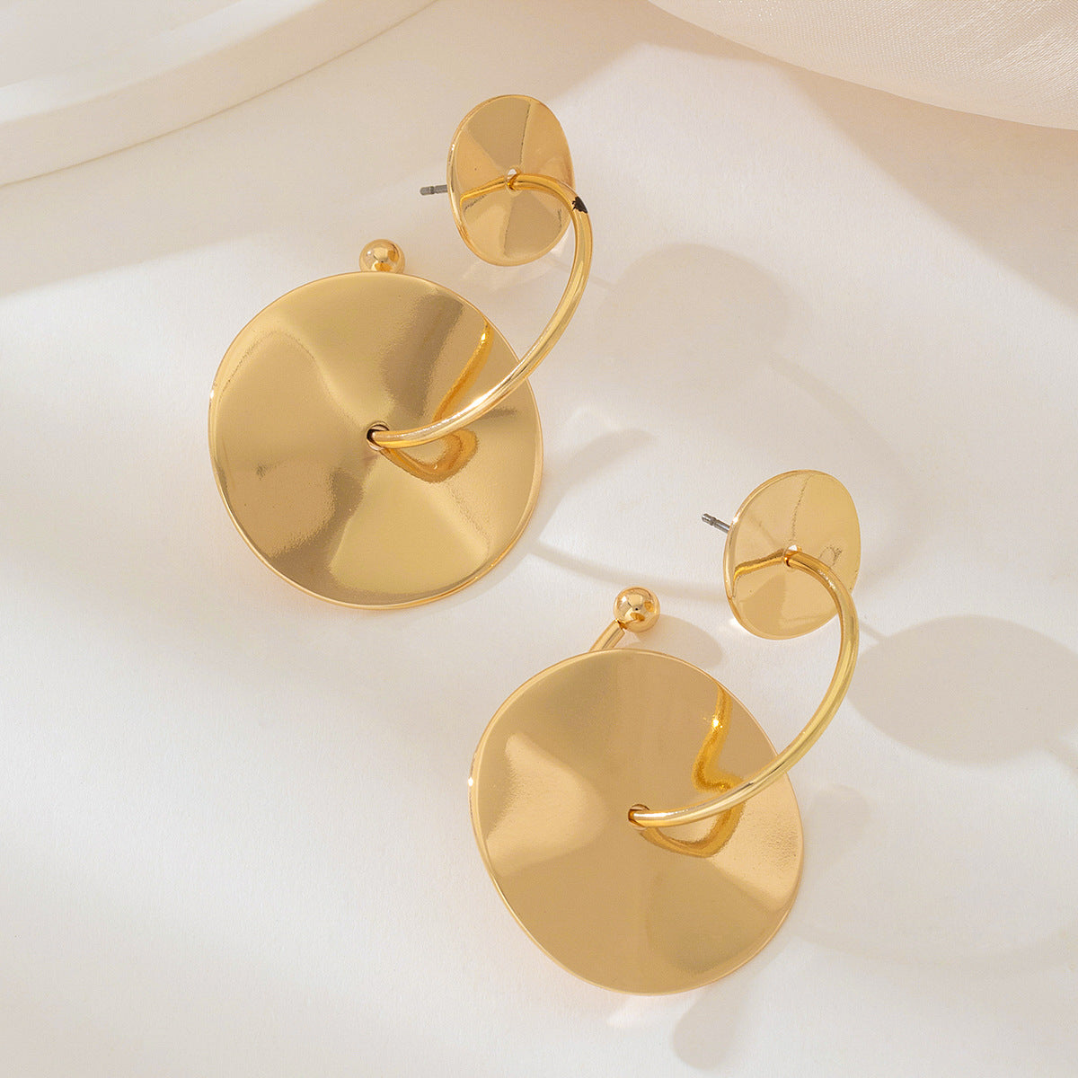 Planderful Vienna Verve Earrings – Bold Metal Geometry Design
