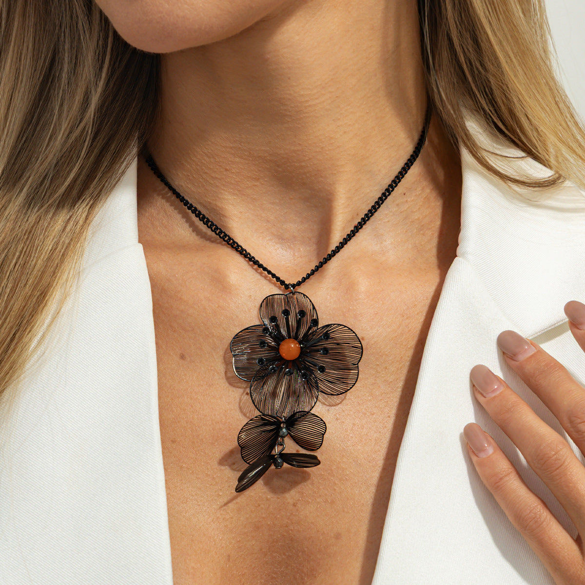 Black Ginkgo Flower Pendant Necklace