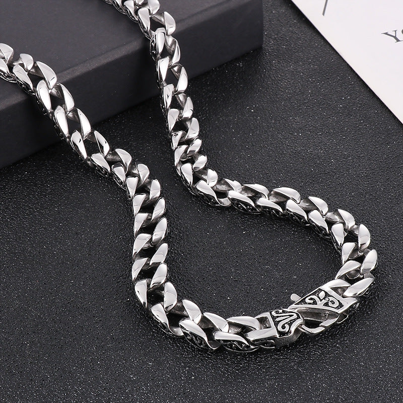 Korean Version Of Punk Style Necklace, Creative Pattern Edge Smearing Fine Titanium Steel