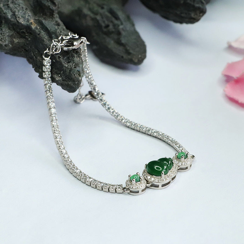 Green Jadeite Gourd 8*6 mm Bracelet