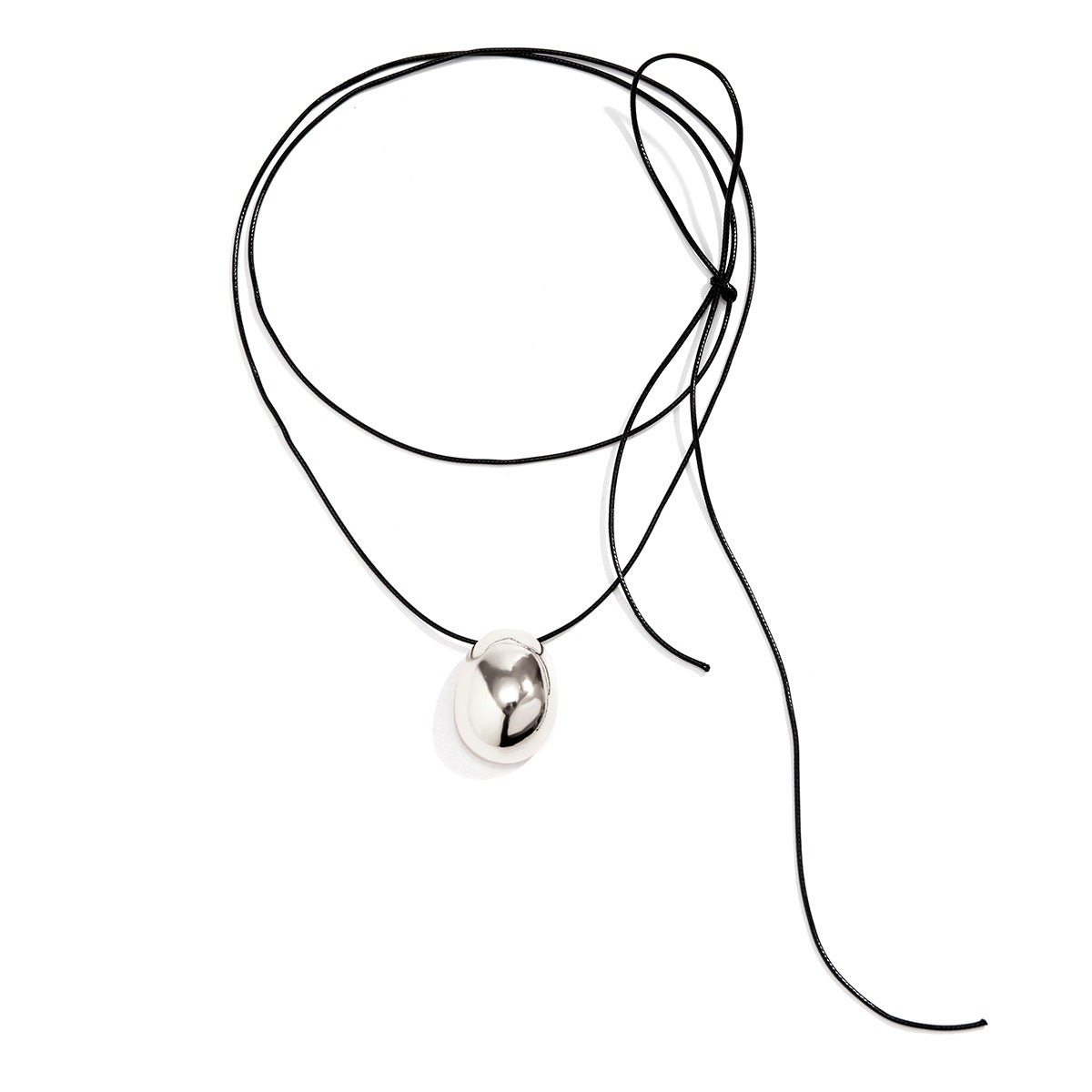Multi-layered Oval Pendant Choker Necklace in Glossy Finish