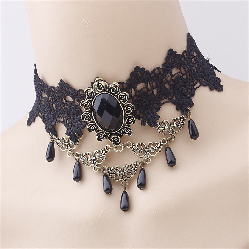 Retro Lace Necklace with European Style Touch - Wholesale Dropshipping Opportunity