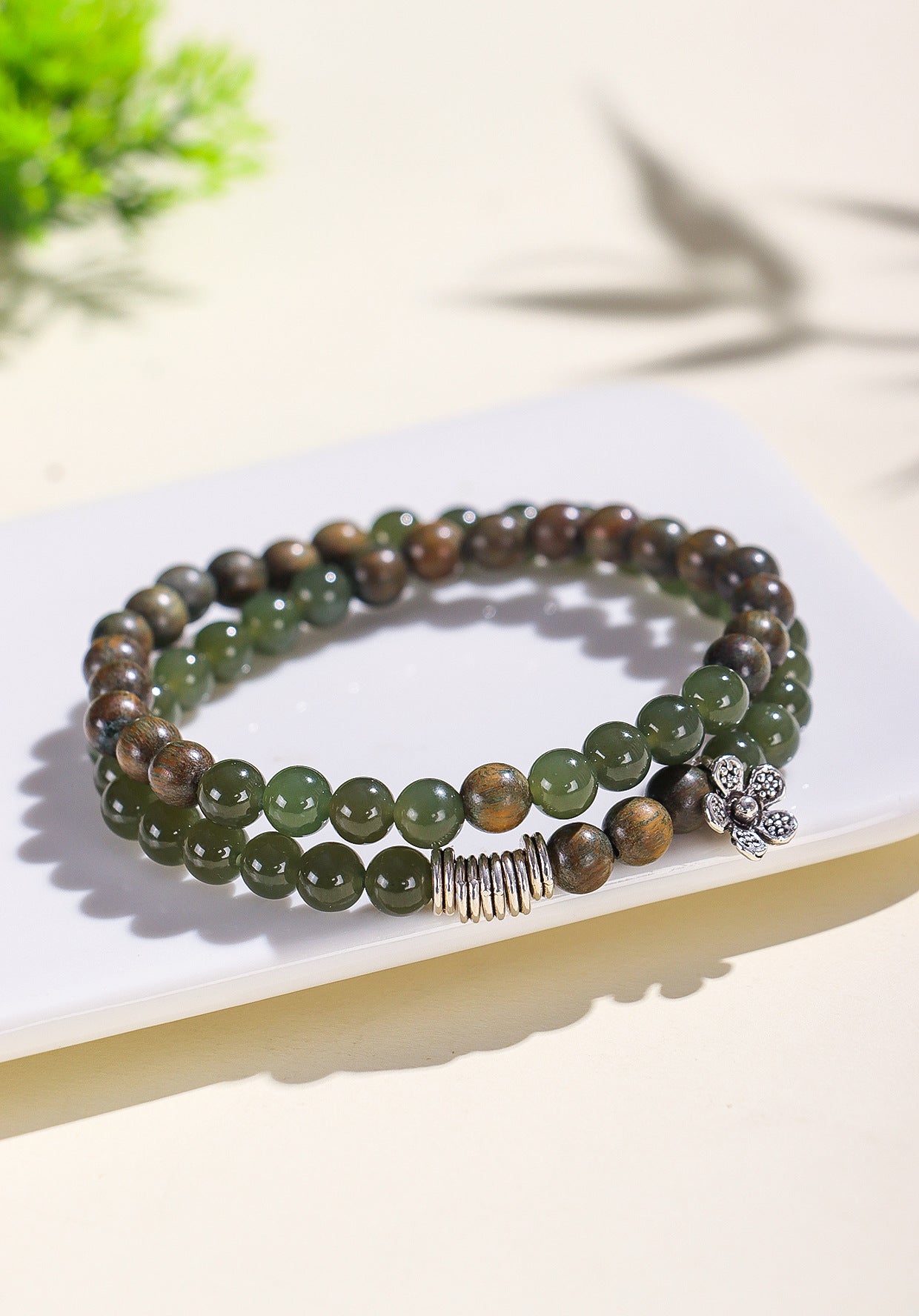 Planderful Fortune's Favor Bracelet – Retro Ethnic Style Beaded Design