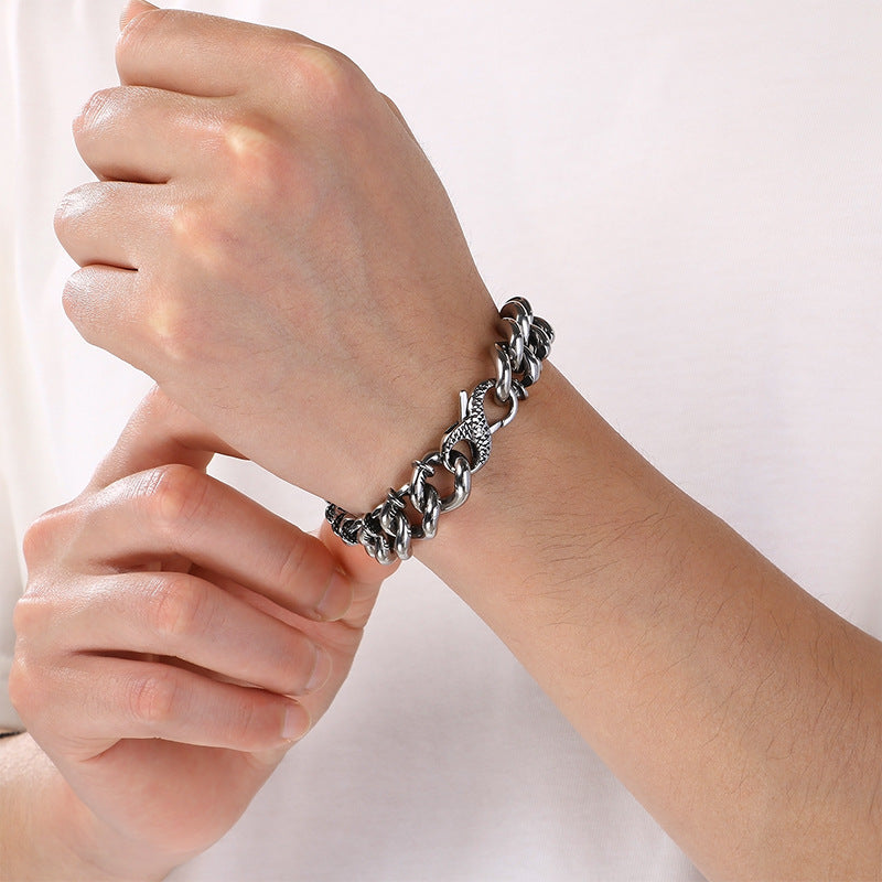 Nail – Punk Style Twist Point Rivet 8-Shaped Buckle Stainless Steel Men's Bracelet