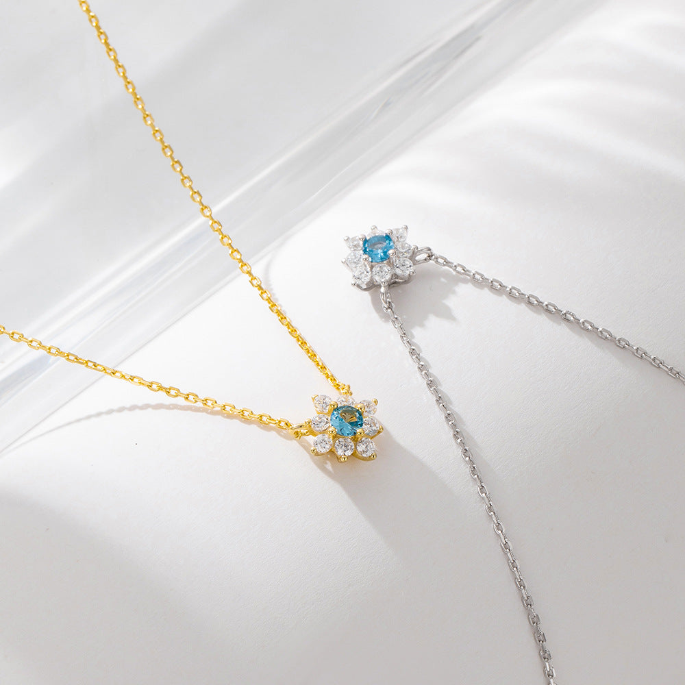 Small Fresh Flower Inlaid Zircon Pendant Necklace S925 Silver Slightly