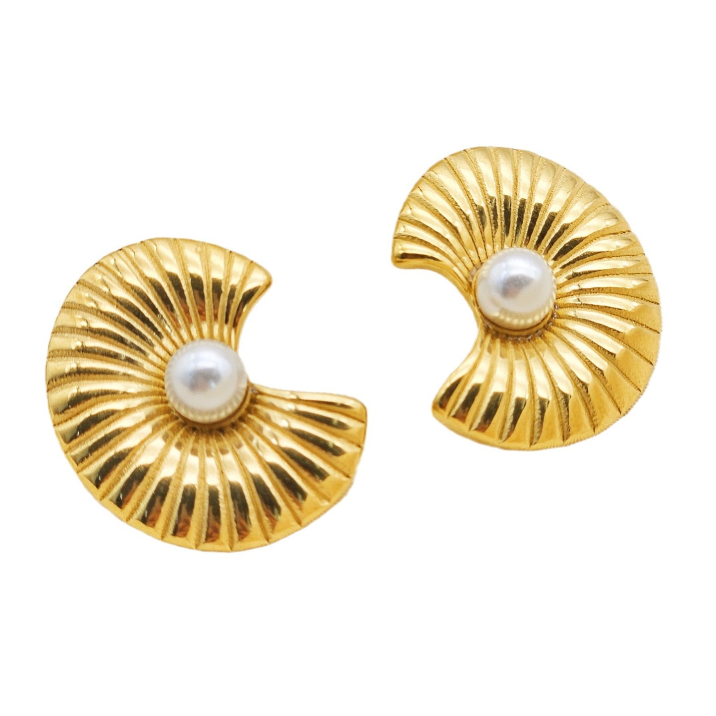 Planderful Gold Plated Striped Pearl Scalloped Earrings Stainless Steel For Fashion Forward Women Elegant Statement