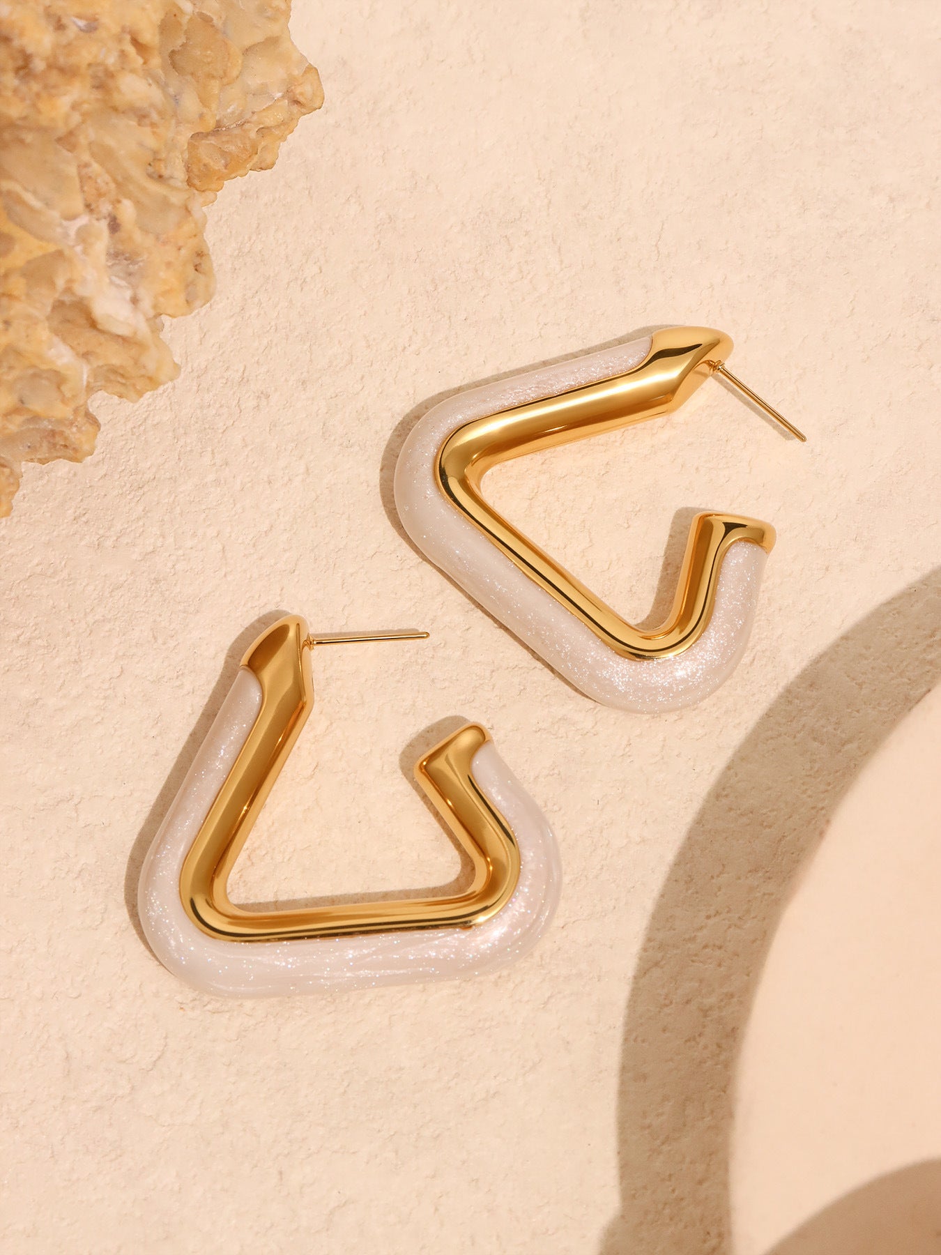 Planderful Triangular Pearl Earrings Hollow Gold For Women