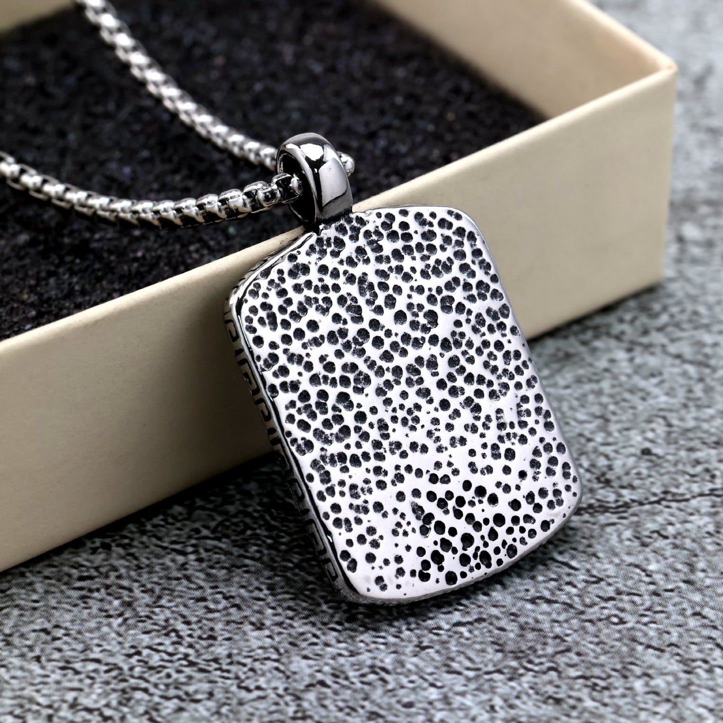 Planderful Wolf Head Pendant For Men Bold Stainless Steel Retro European American Style Necklace