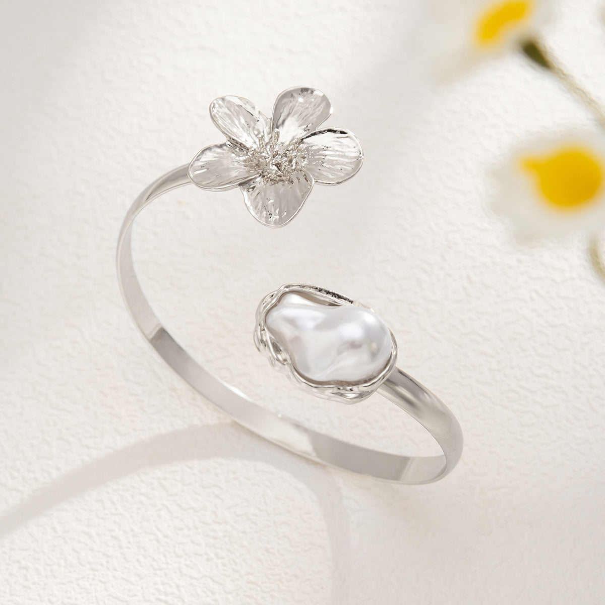 Planderful Vienna Verve Bracelet – Elegant Asymmetrical Design with Imitation Pearls