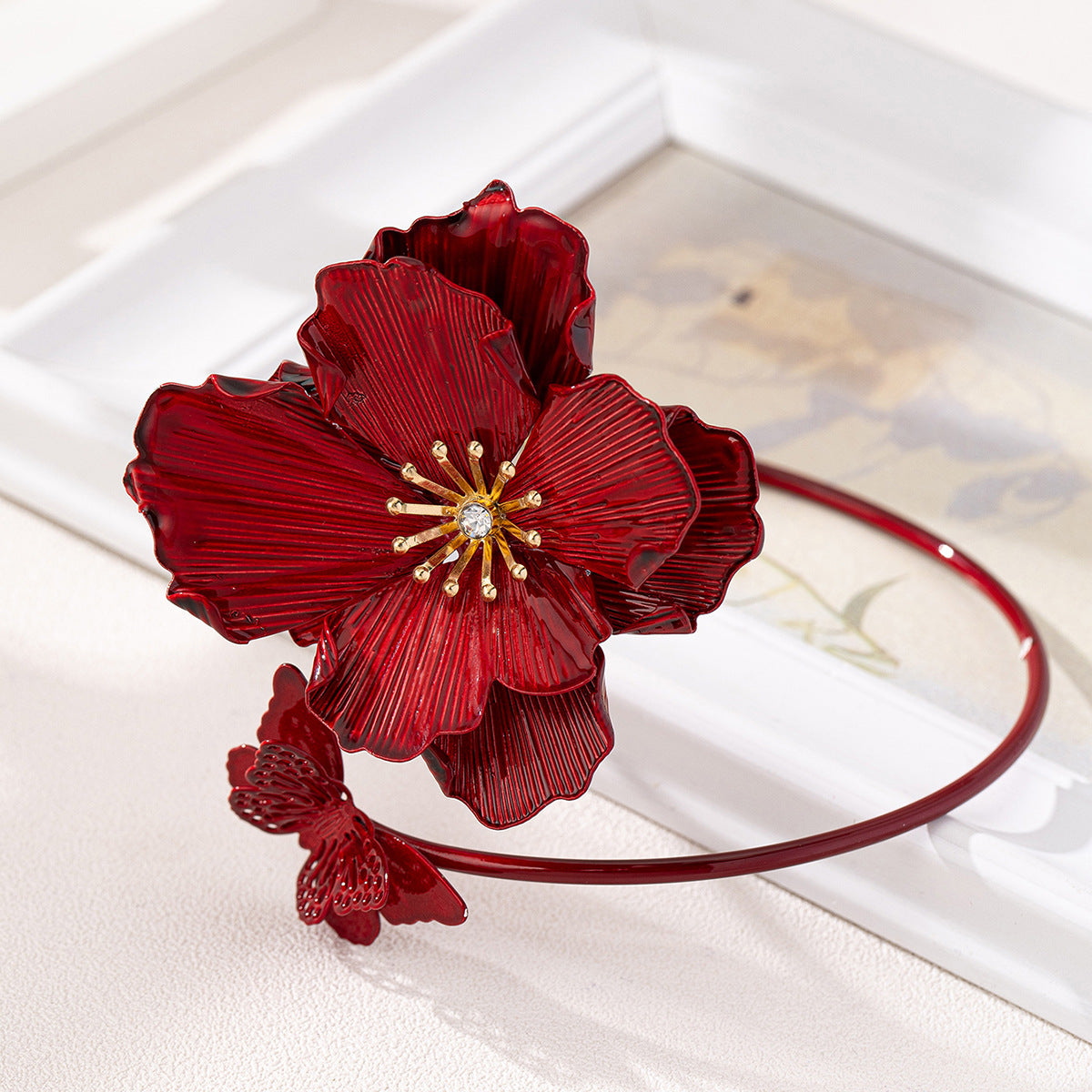 Planderful Vienna Verve Bracelet – Stylish Multi-Layered Metal Design