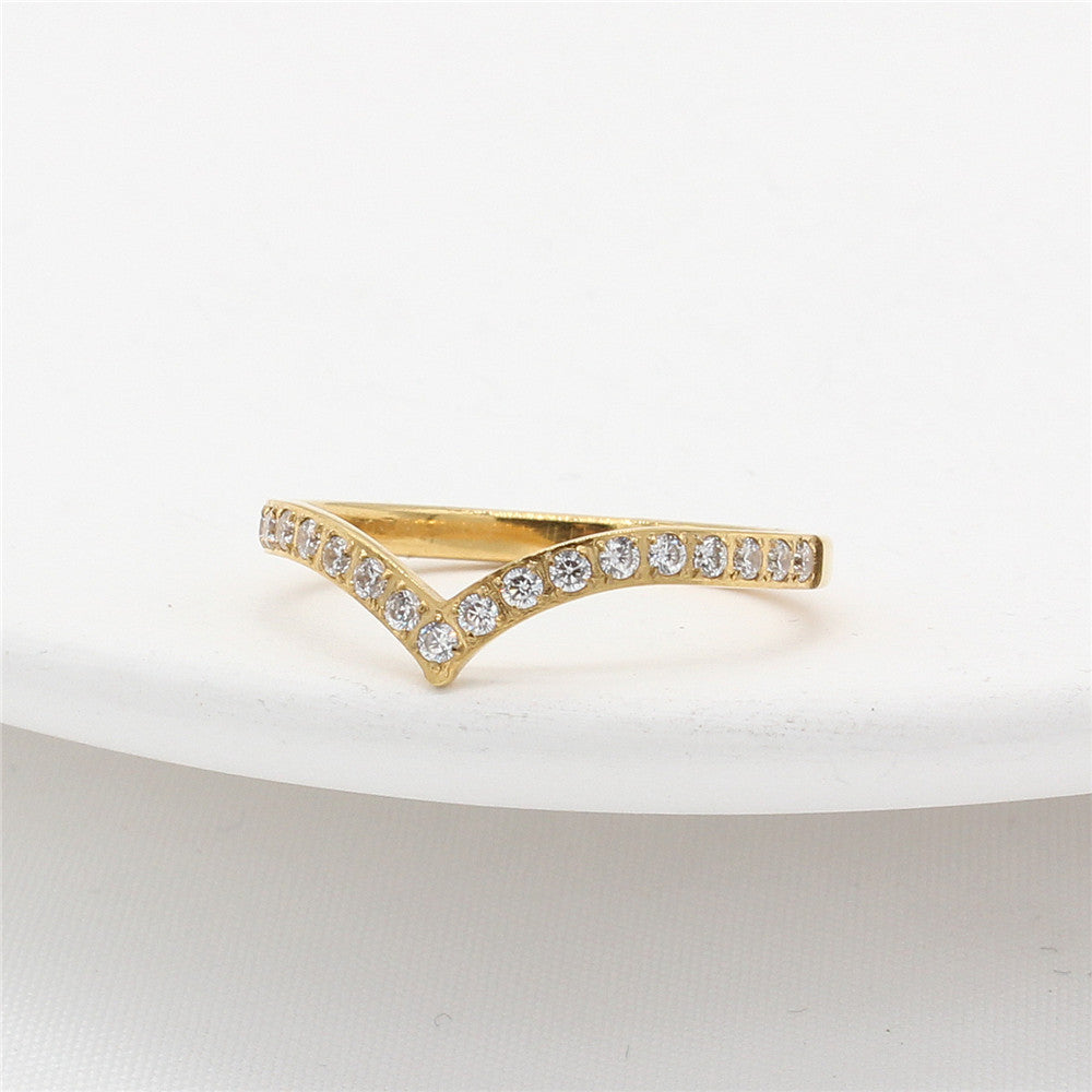 Elegant Women's Crown Zircon Ring in Titanium Steel