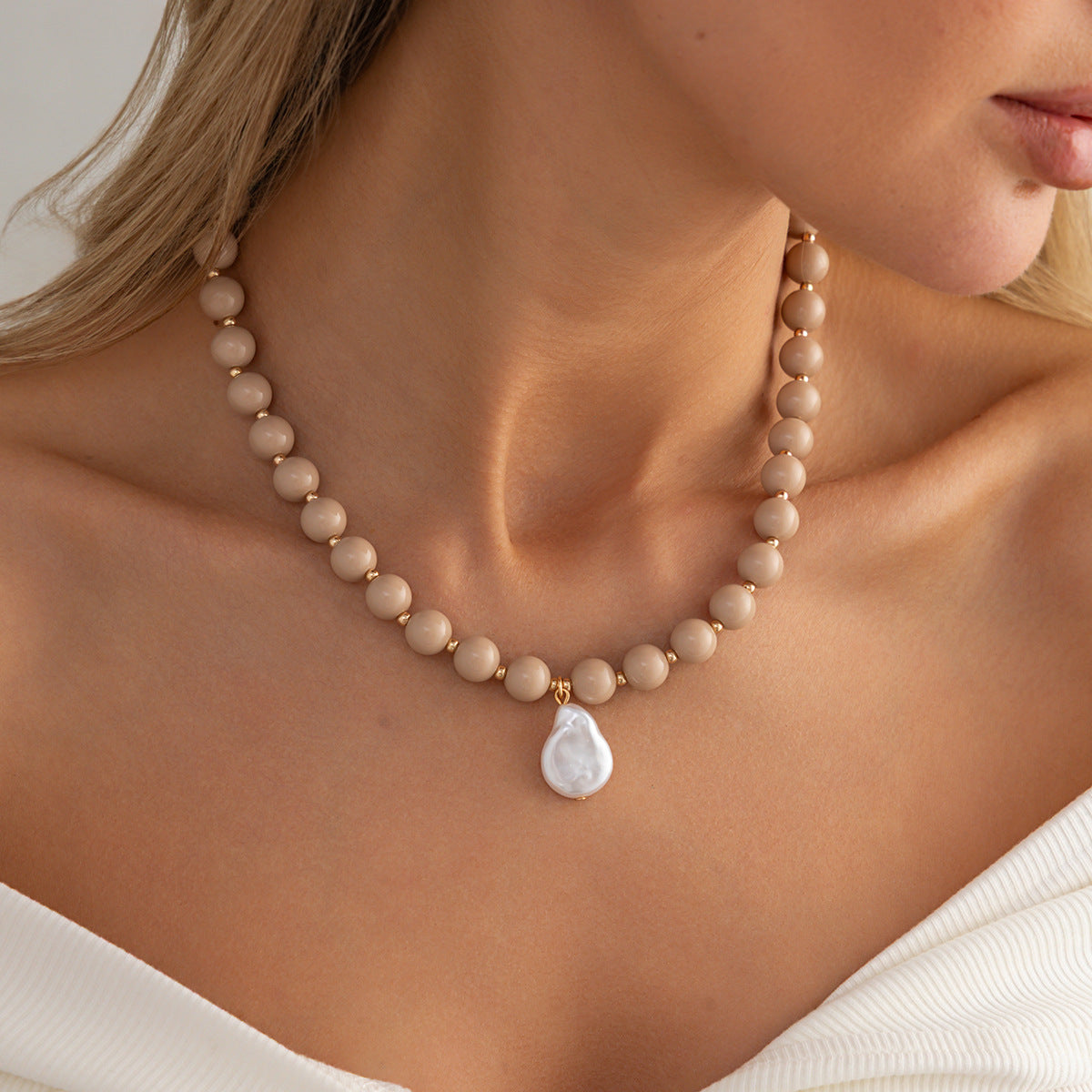 Colored Round Beads Pearl Necklace Dopamine Beaded Holiday Wind Necklace
