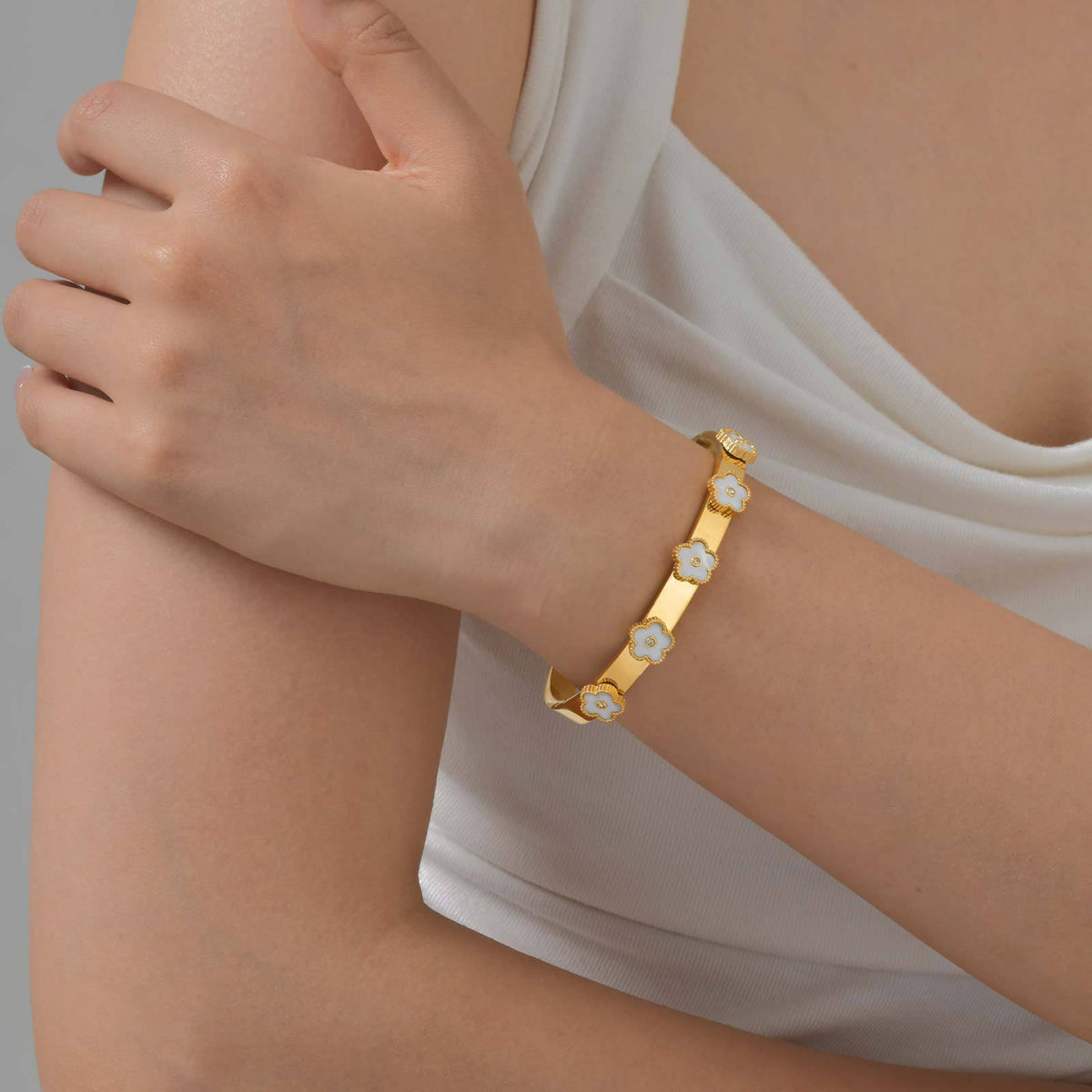 Flower Shell Adjustable Stainless Steel Bracelet Unisex