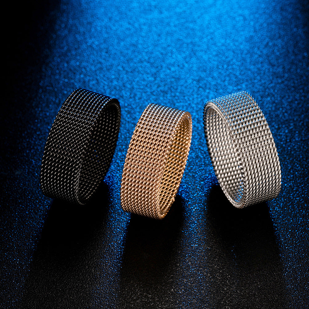 Steel Ring - Elegant Plaid Mesh Design Details