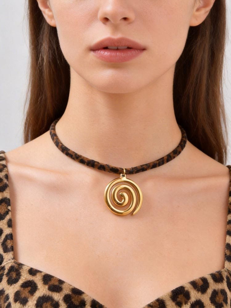 Cold Wind Ocean Stainless Steel Shell Pendant Leopard Print Long Item Decoration Necklace