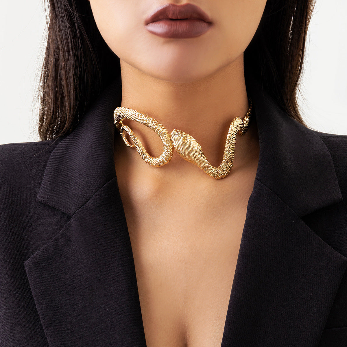 Snake-shaped Cold Wind Necklace in Vienna Verve Collection