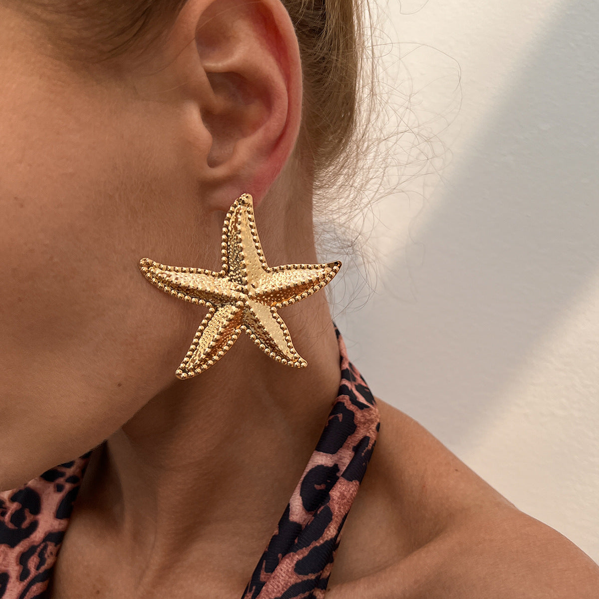 Planderful Vienna Verve Starfish Stud Earrings – Versatile Ocean-Inspired Design