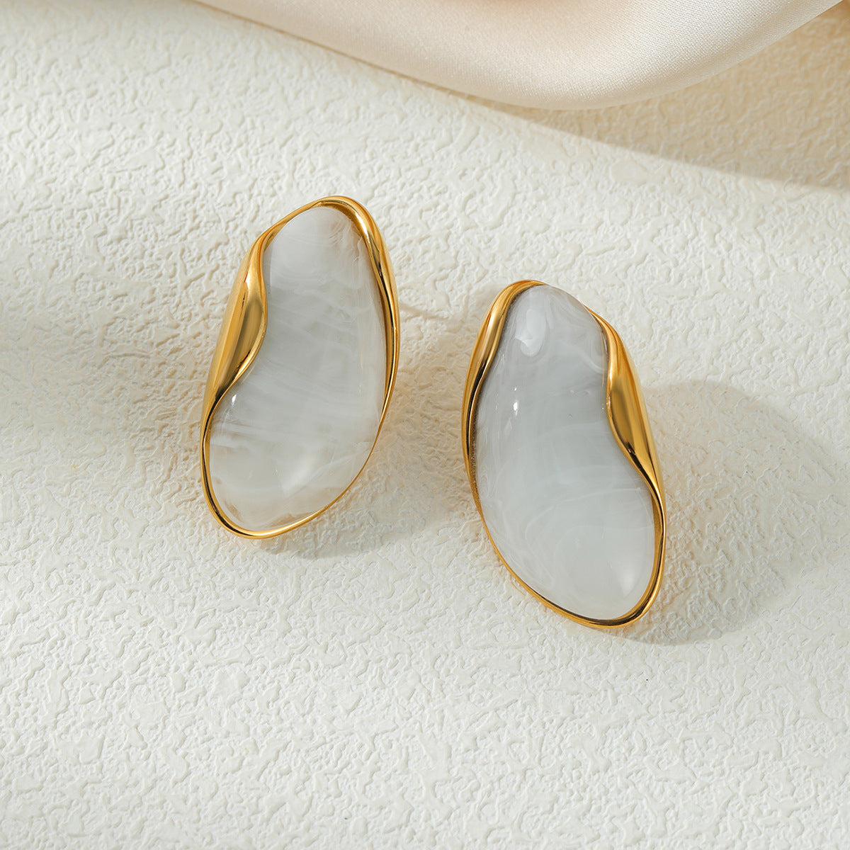 Planderful Stainless Steel Amber Smudged Stud Earrings Vienna Verve For Modern Women Resin Color Statement