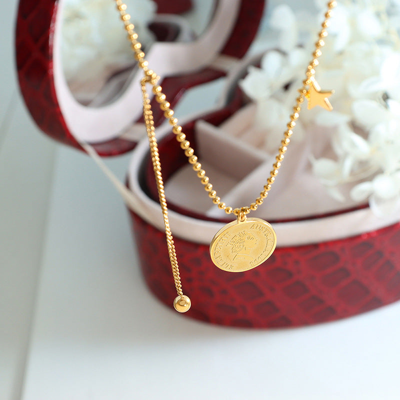 Spicy Girl Trend Queen Necklace - Titanium Steel Portrait Pendant