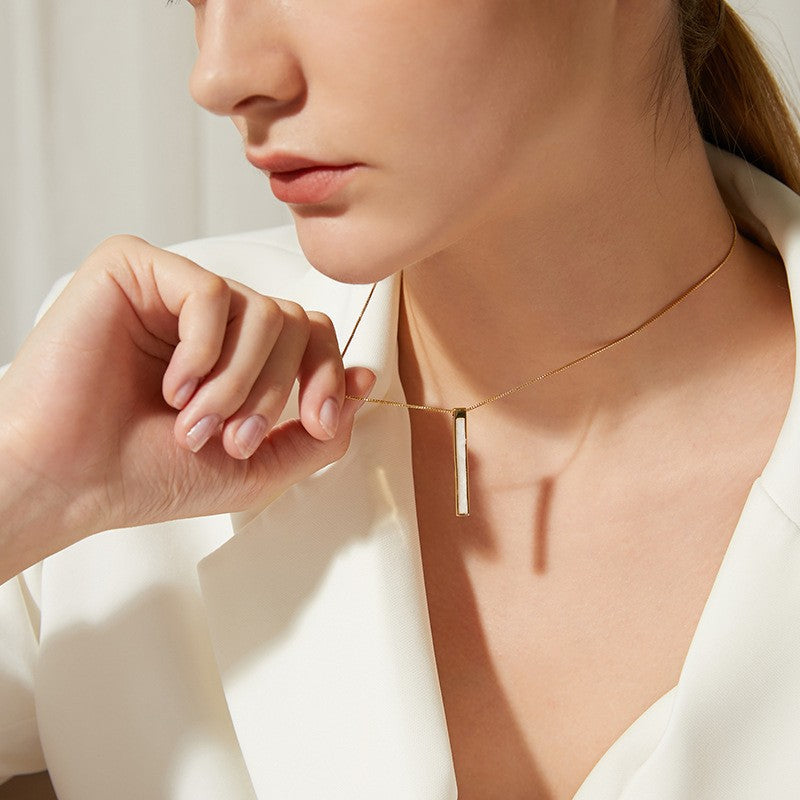 Elegant 14k Gold Plated Geometric Metal Necklace for Women - Stylish Long Chain with a Chic Twist